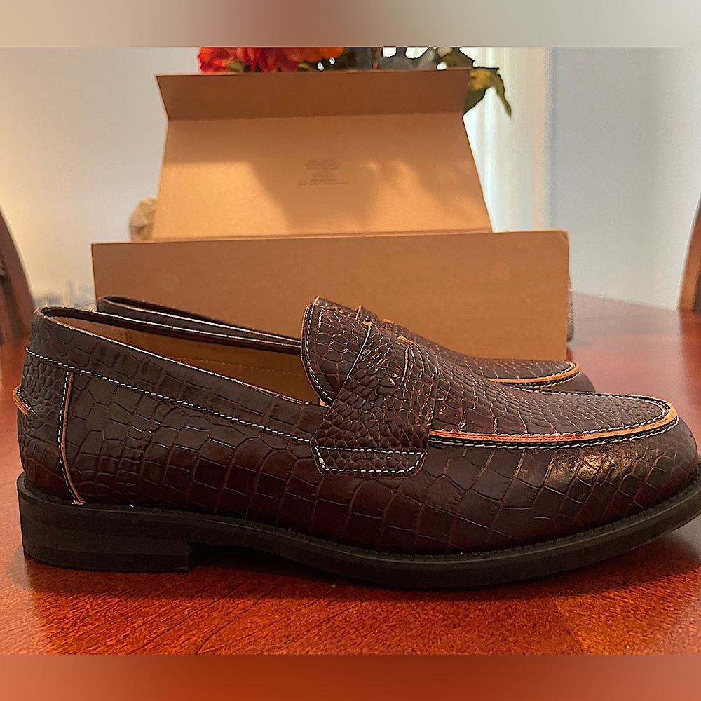 New/Never worn Duke and Dexter WILDE croc penny loafers